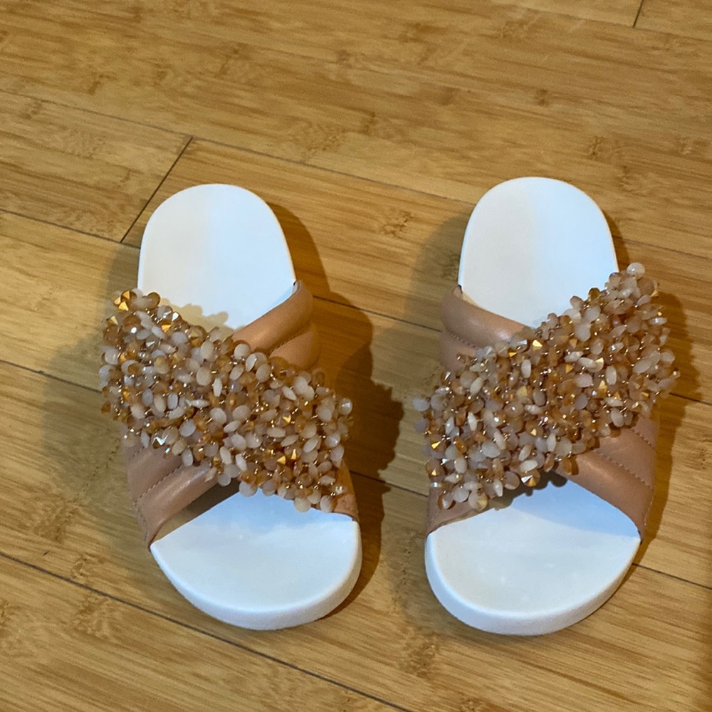 New, never worn Tory Burch Logan Embellished Slide. Natural Rose leather